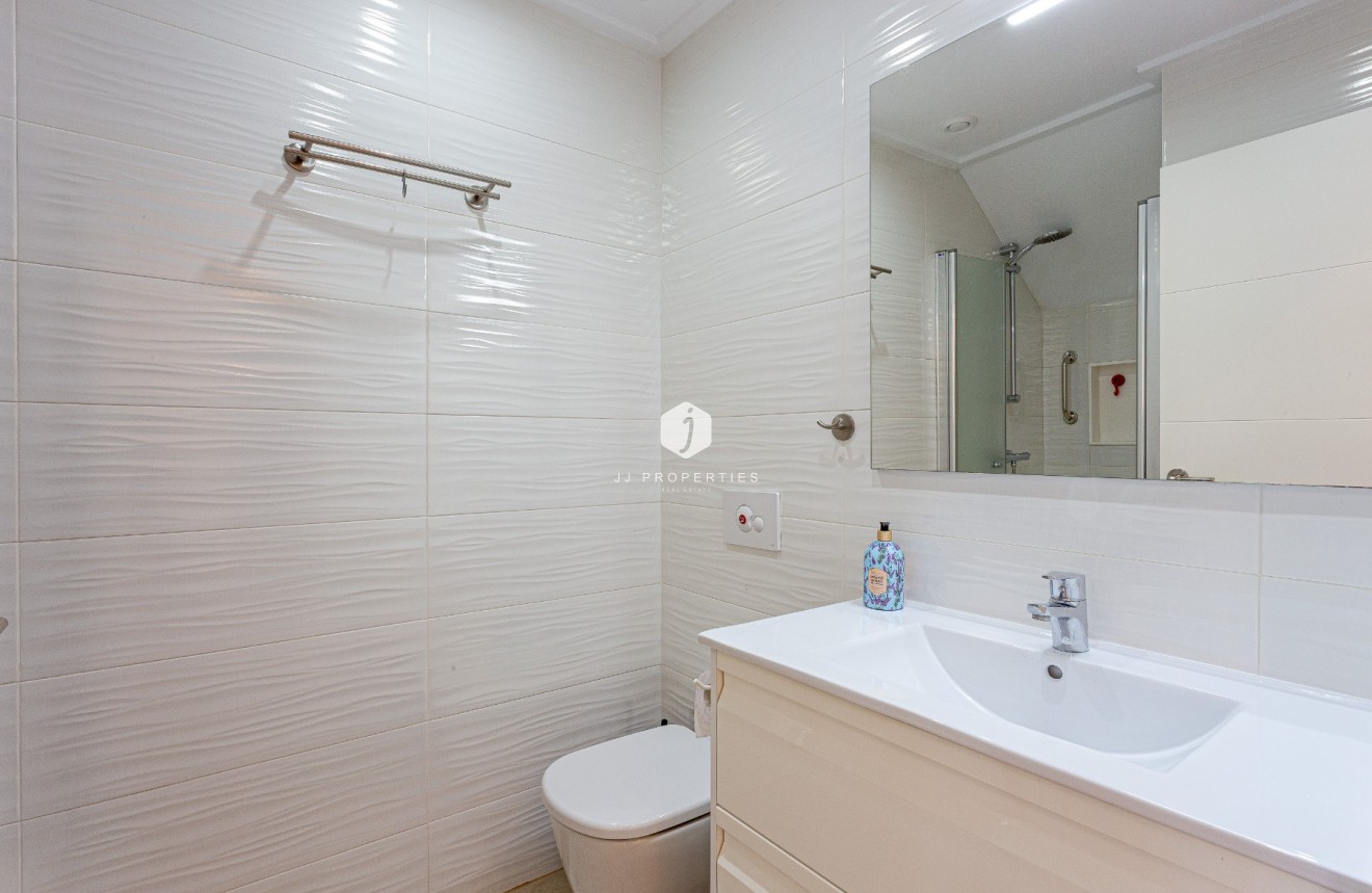 Tweedehands - Villa -
Orihuela Costa - Costa Blanca