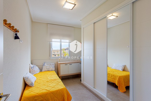 Tweedehands - Villa -
Orihuela Costa - Costa Blanca