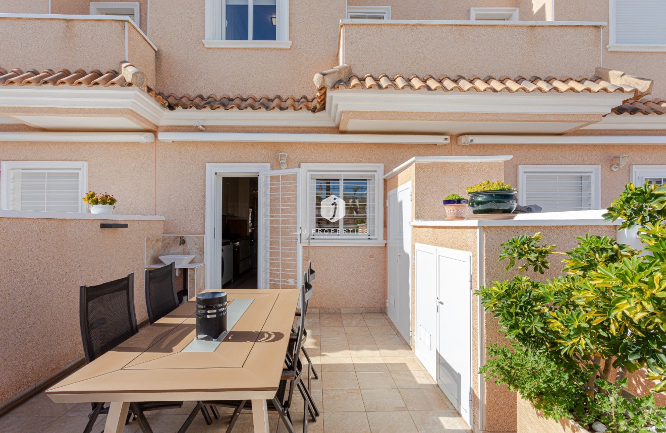 Tweedehands - Villa -
Orihuela Costa - Costa Blanca