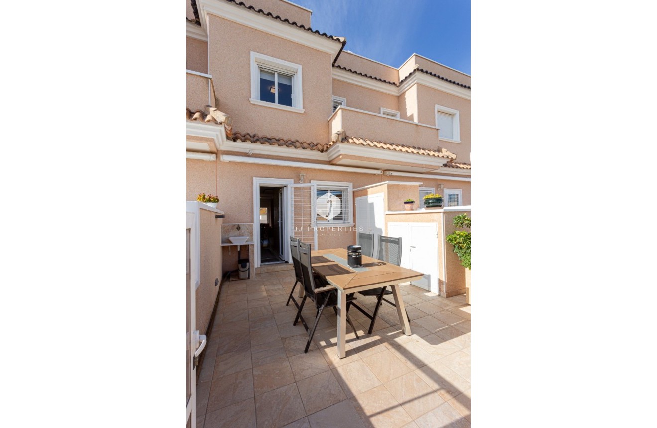 Tweedehands - Villa -
Orihuela Costa - Costa Blanca