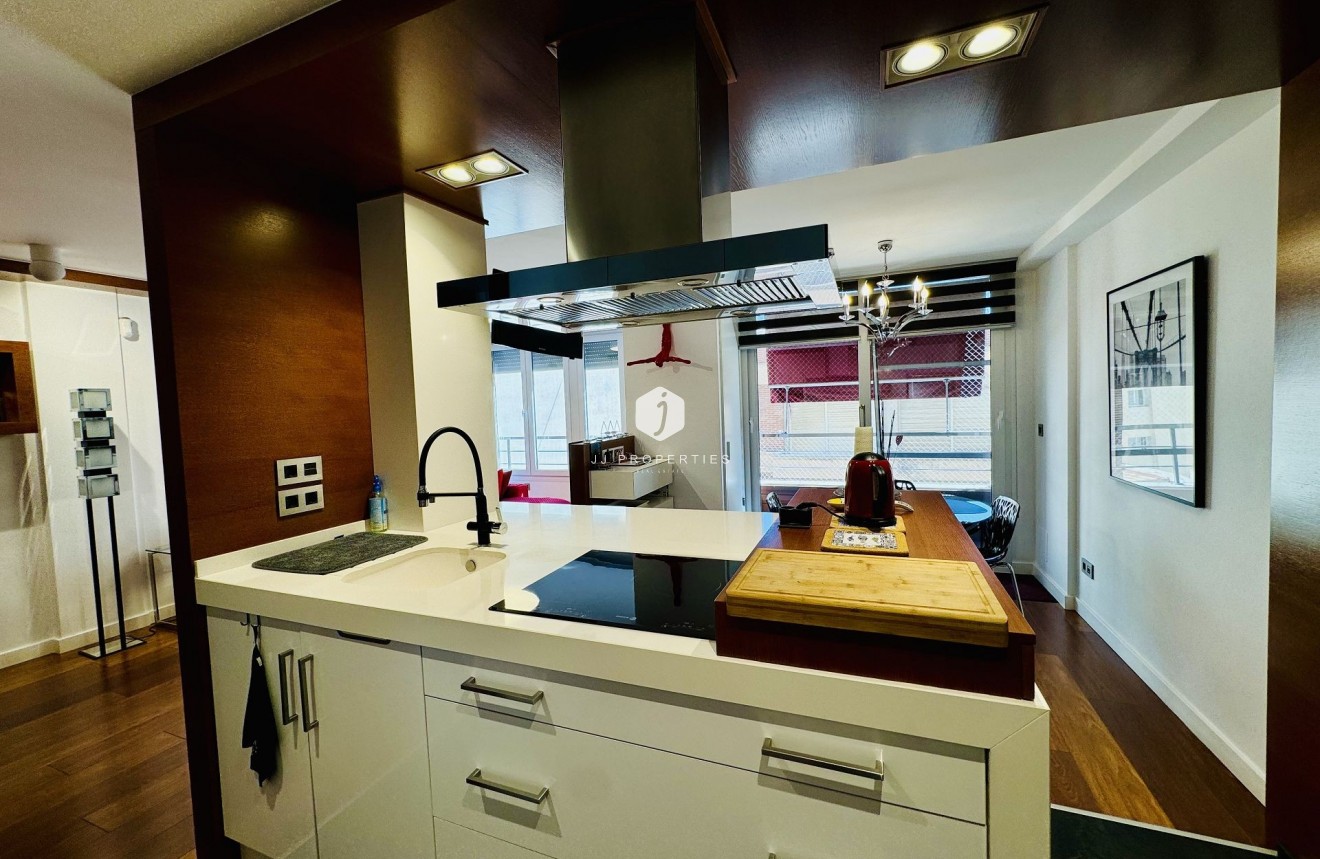 Z drugiej ręki - Mieszkanie w bloku -
Torrevieja - Costa Blanca