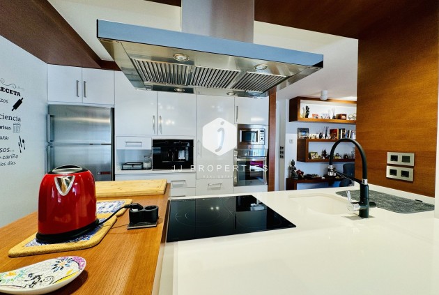 Z drugiej ręki - Mieszkanie w bloku -
Torrevieja - Costa Blanca