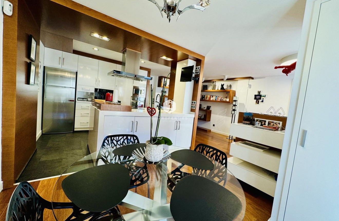 Z drugiej ręki - Mieszkanie w bloku -
Torrevieja - Costa Blanca