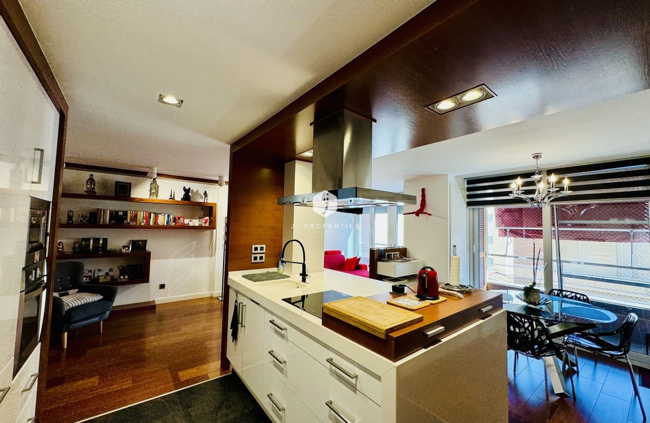 Z drugiej ręki - Mieszkanie w bloku -
Torrevieja - Costa Blanca