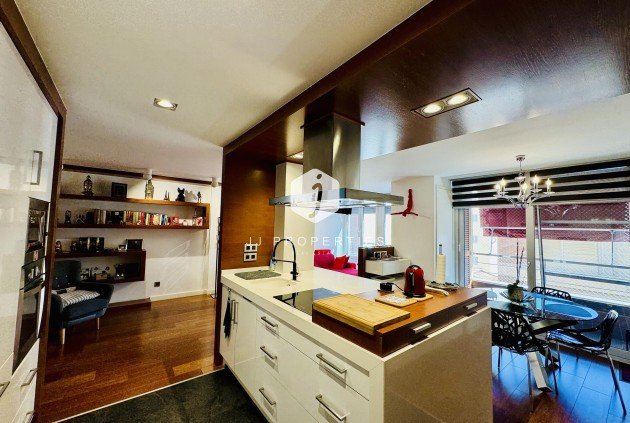 Z drugiej ręki - Mieszkanie w bloku -
Torrevieja - Costa Blanca