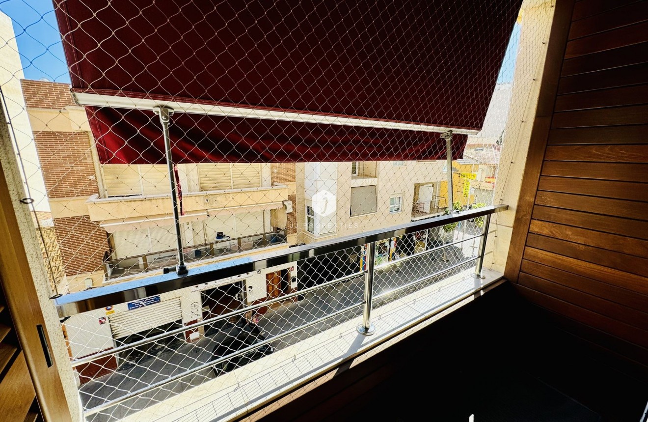 Z drugiej ręki - Mieszkanie w bloku -
Torrevieja - Costa Blanca