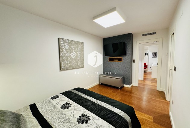 Z drugiej ręki - Mieszkanie w bloku -
Torrevieja - Costa Blanca