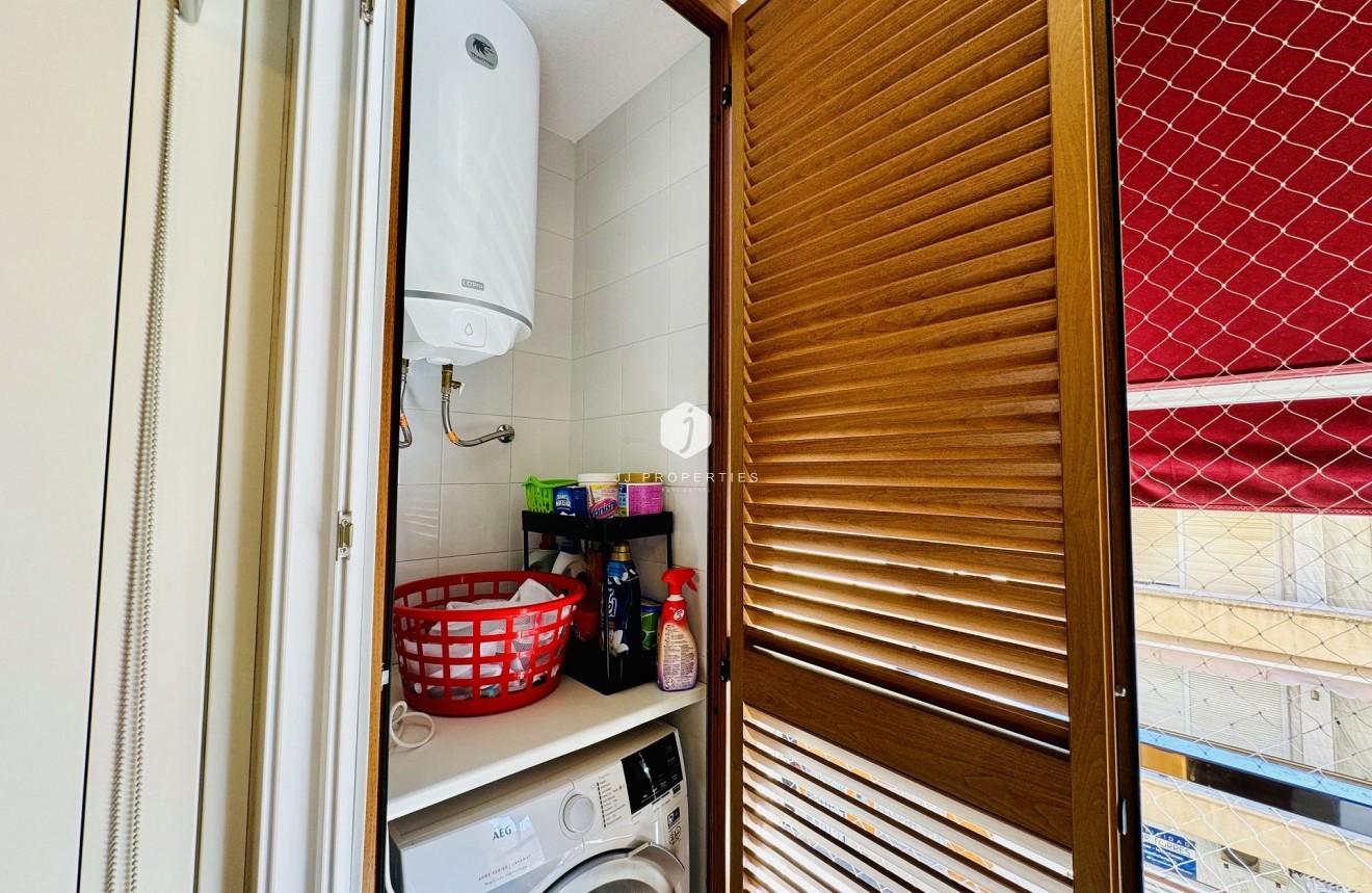 Z drugiej ręki - Mieszkanie w bloku -
Torrevieja - Costa Blanca