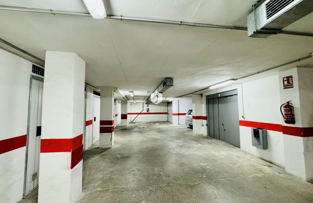 Z drugiej ręki - Mieszkanie w bloku -
Torrevieja - Costa Blanca