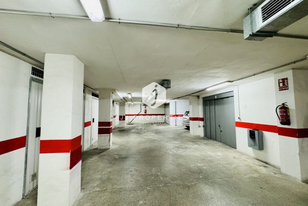 Z drugiej ręki - Mieszkanie w bloku -
Torrevieja - Costa Blanca