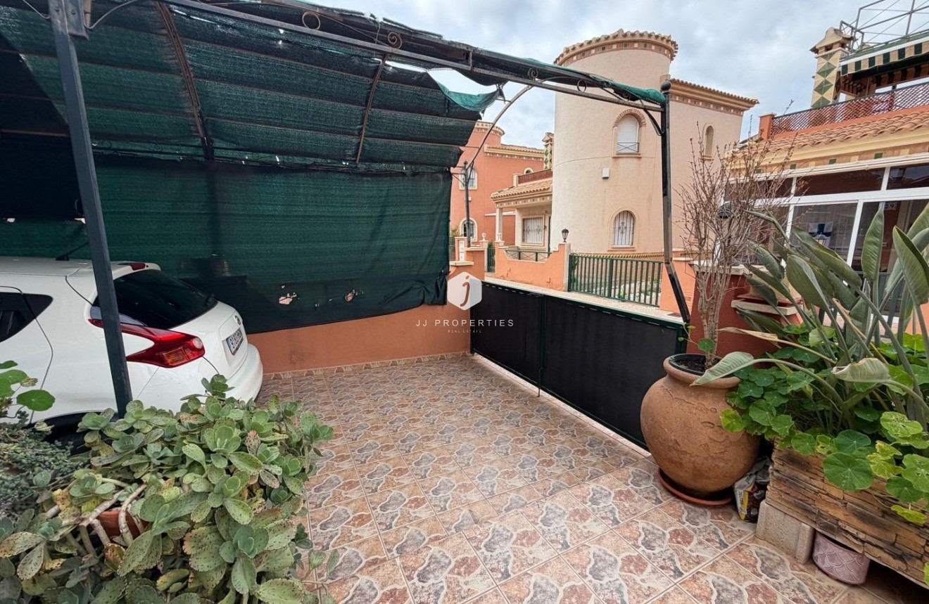 Resale - Villa -
Orihuela Costa - Playa Flamenca