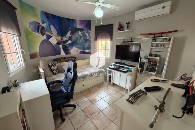 Resale - Villa -
Orihuela Costa - Playa Flamenca