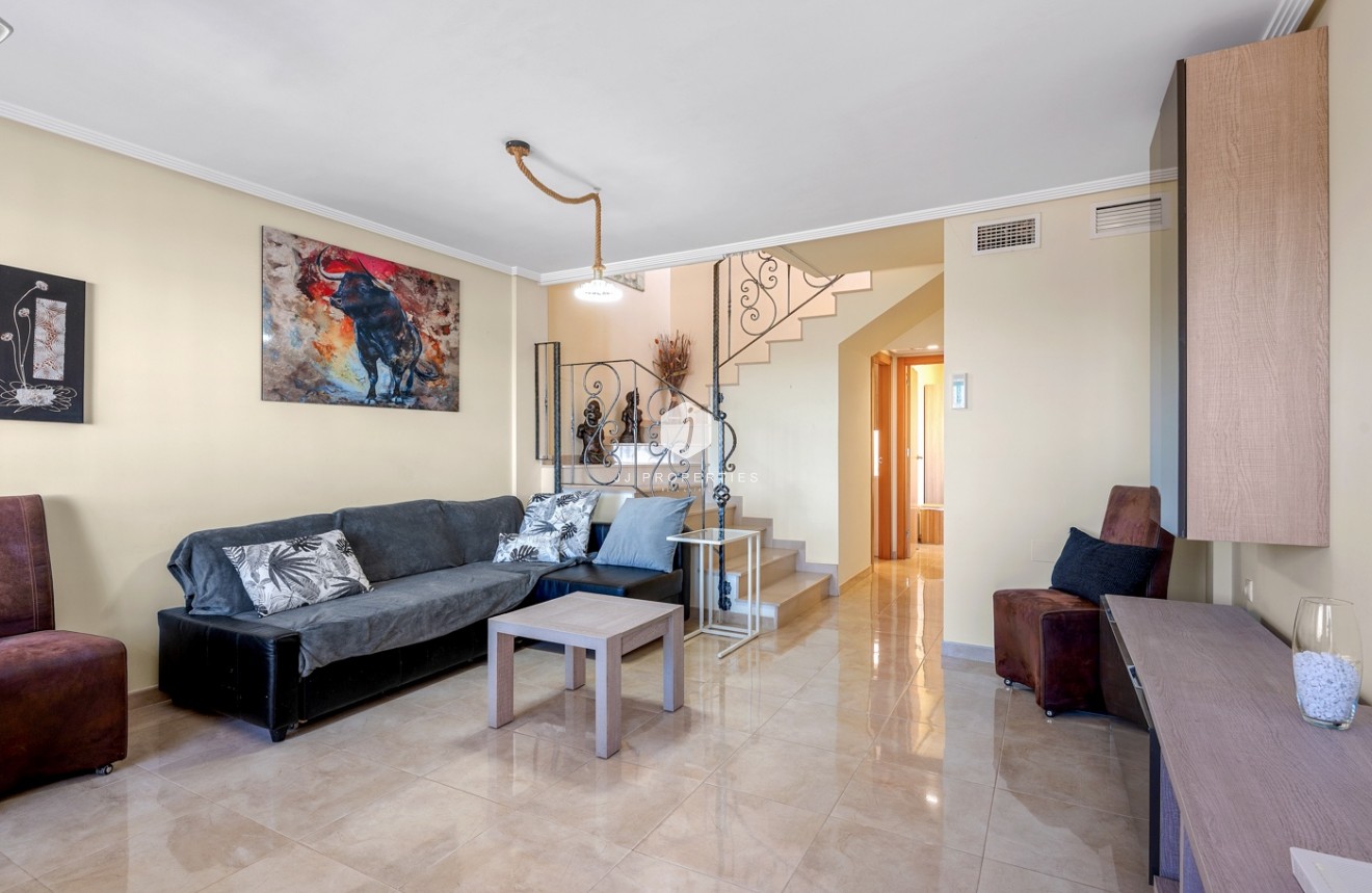 Resale - Villa -
Orihuela Costa - Costa Blanca