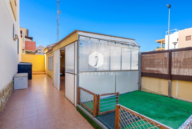 Resale - Villa -
Orihuela Costa - Costa Blanca