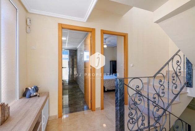 Resale - Villa -
Orihuela Costa - Costa Blanca