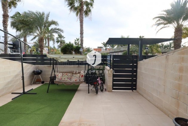 Resale - Chalet -
Orihuela Costa - Costa Blanca