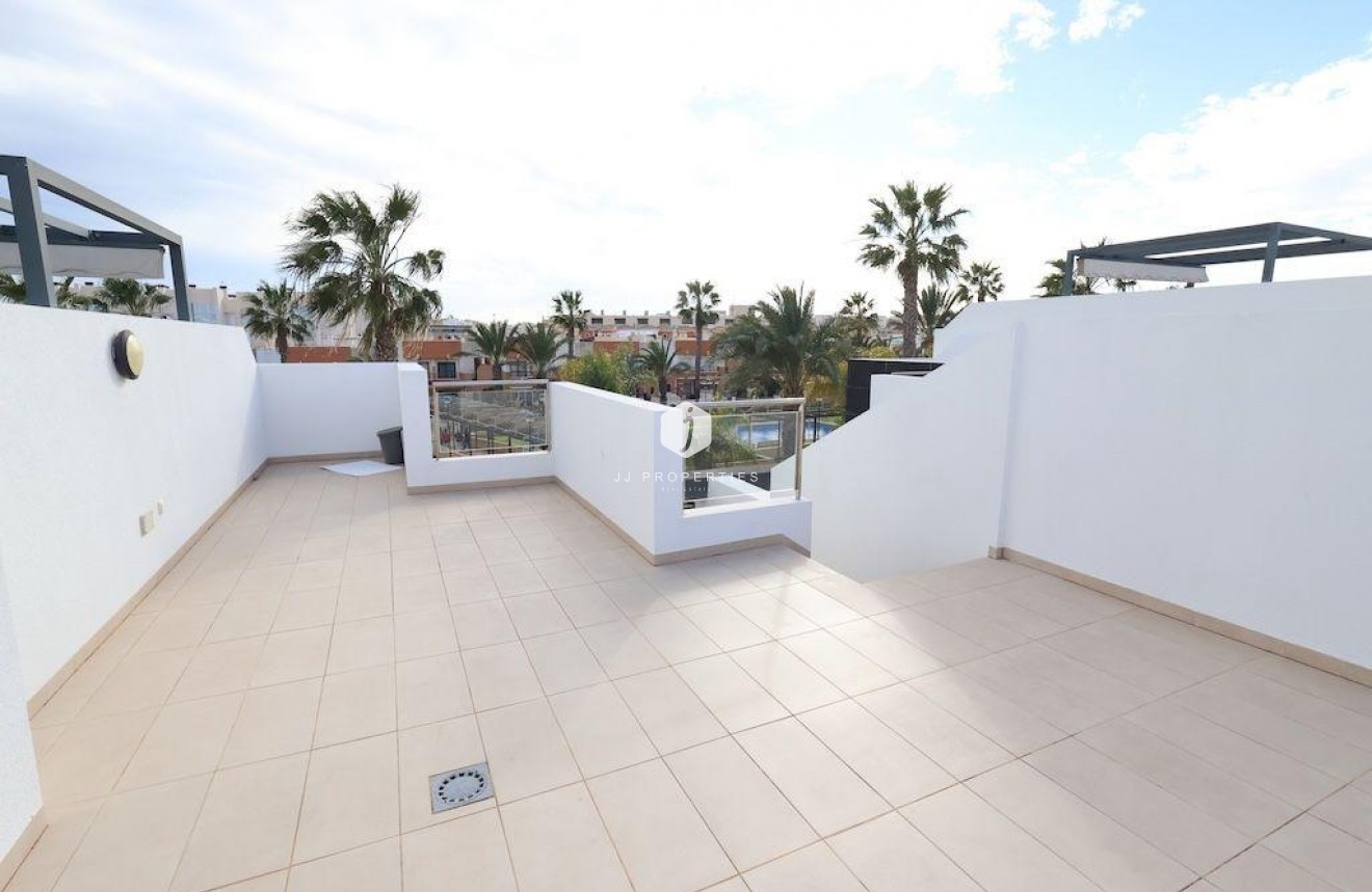 Resale - Chalet -
Orihuela Costa - Costa Blanca