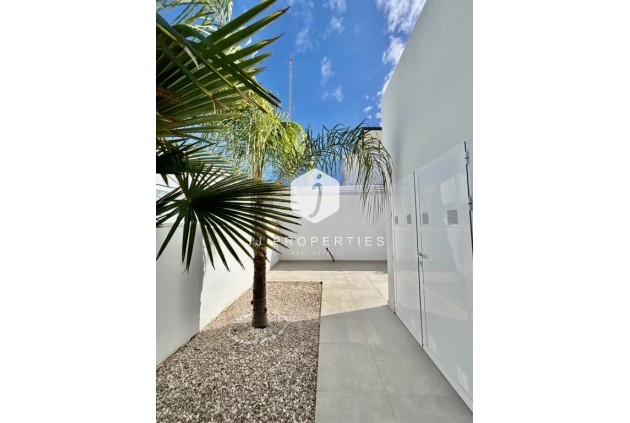 Resale - Villa -
Benijofar - Costa Blanca