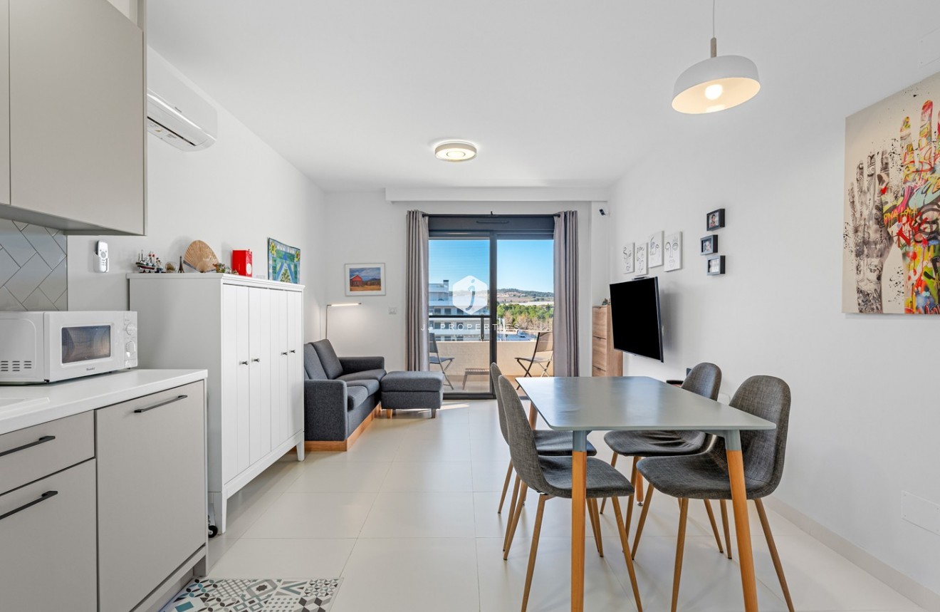 Resale - Apartment / flat -
San Miguel de Salinas - Inland