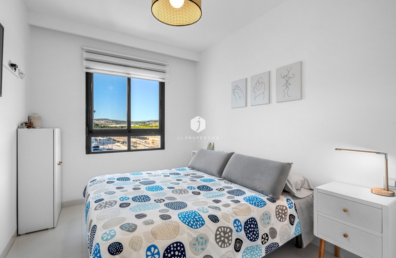 Resale - Apartment / flat -
San Miguel de Salinas - Inland