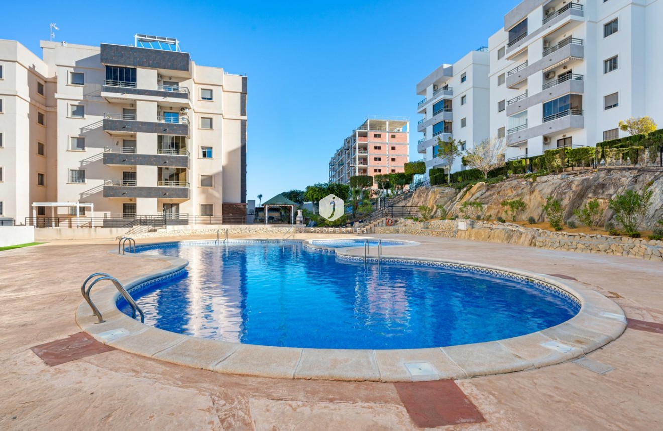 Resale - Apartment / flat -
San Miguel de Salinas - Inland