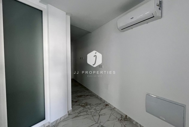 Resale - Apartment / flat -
Torrevieja - PLAYA LOS LOCOS