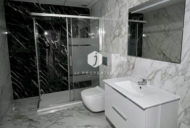 Resale - Apartment / flat -
Torrevieja - PLAYA LOS LOCOS