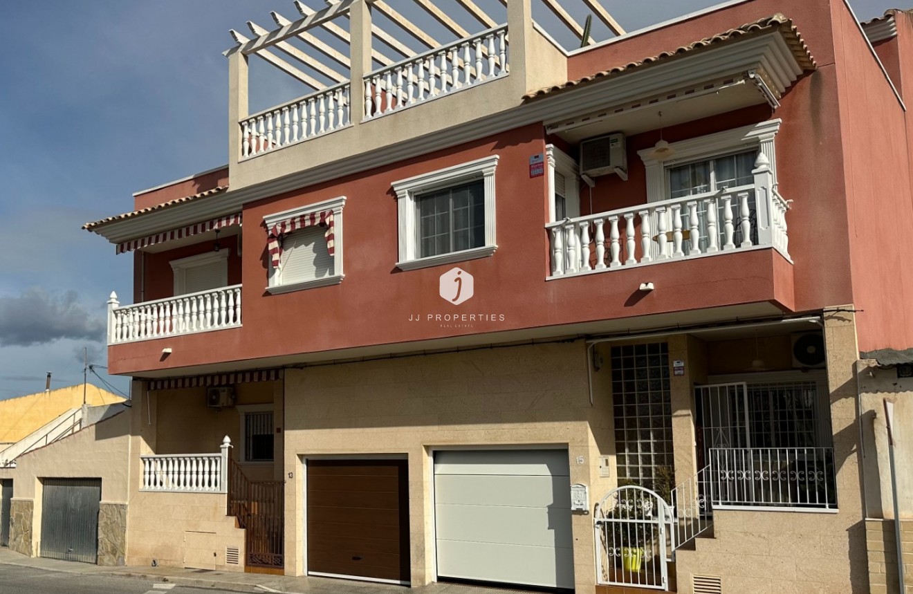 Resale - Chalet -
Bigastro - Inland