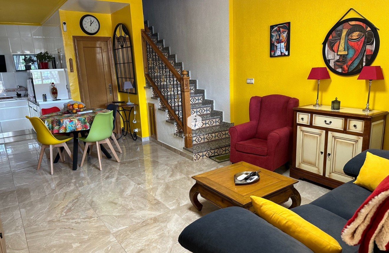 Resale - Chalet -
Bigastro - Inland