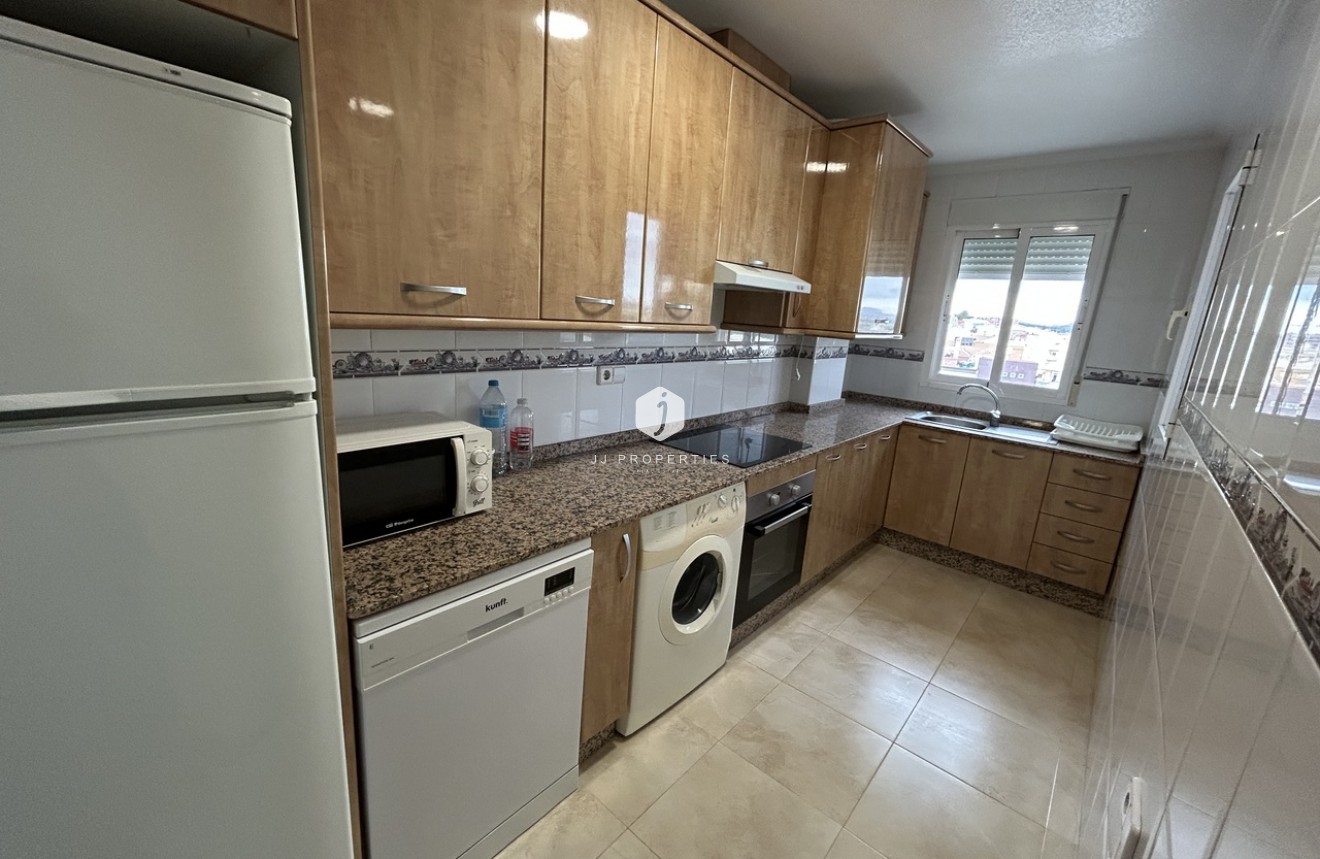 Resale - Apartment / flat -
Alicante - Inland