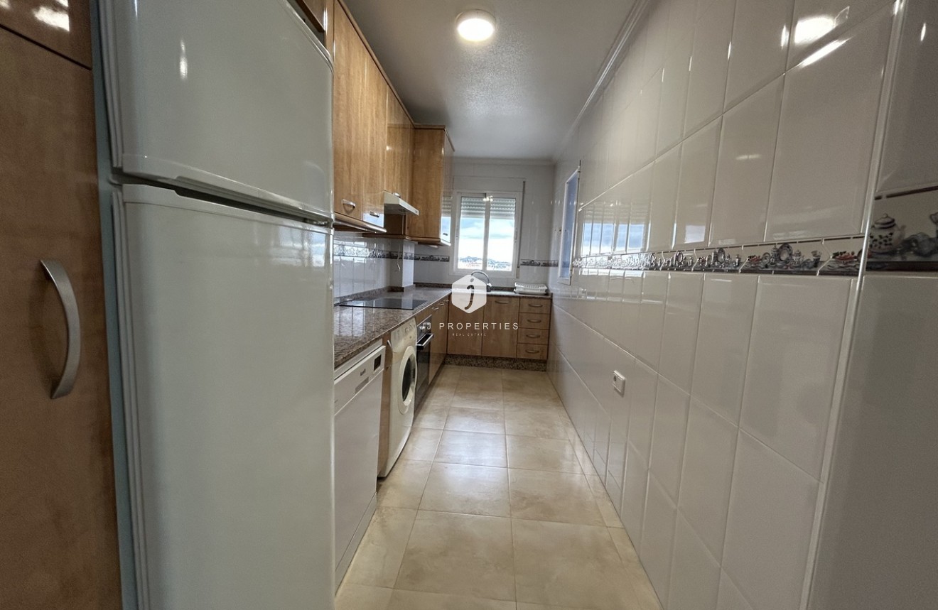 Resale - Apartment / flat -
Alicante - Inland