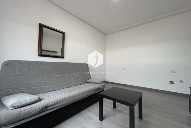 Resale - Apartment / flat -
Alicante - Inland