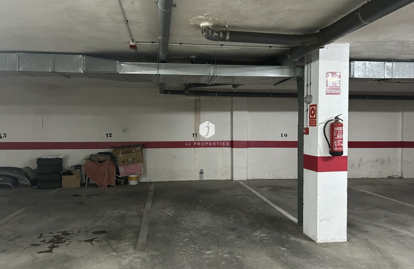 Resale - Apartment / flat -
Alicante - Inland