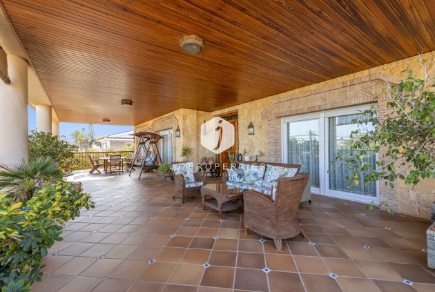 Resale - Villa -
Torrevieja - Costa Blanca