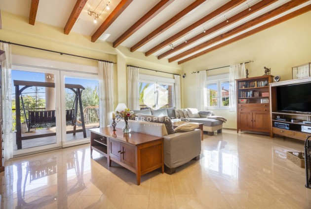 Resale - Villa -
Torrevieja - Costa Blanca