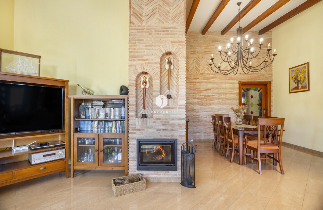 Resale - Villa -
Torrevieja - Costa Blanca