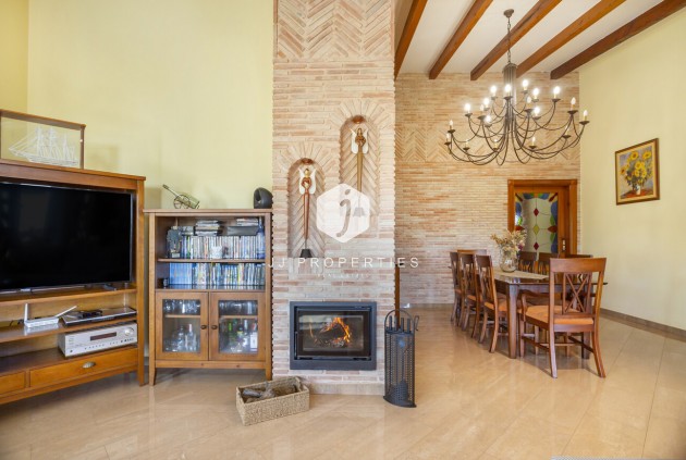 Resale - Villa -
Torrevieja - Costa Blanca