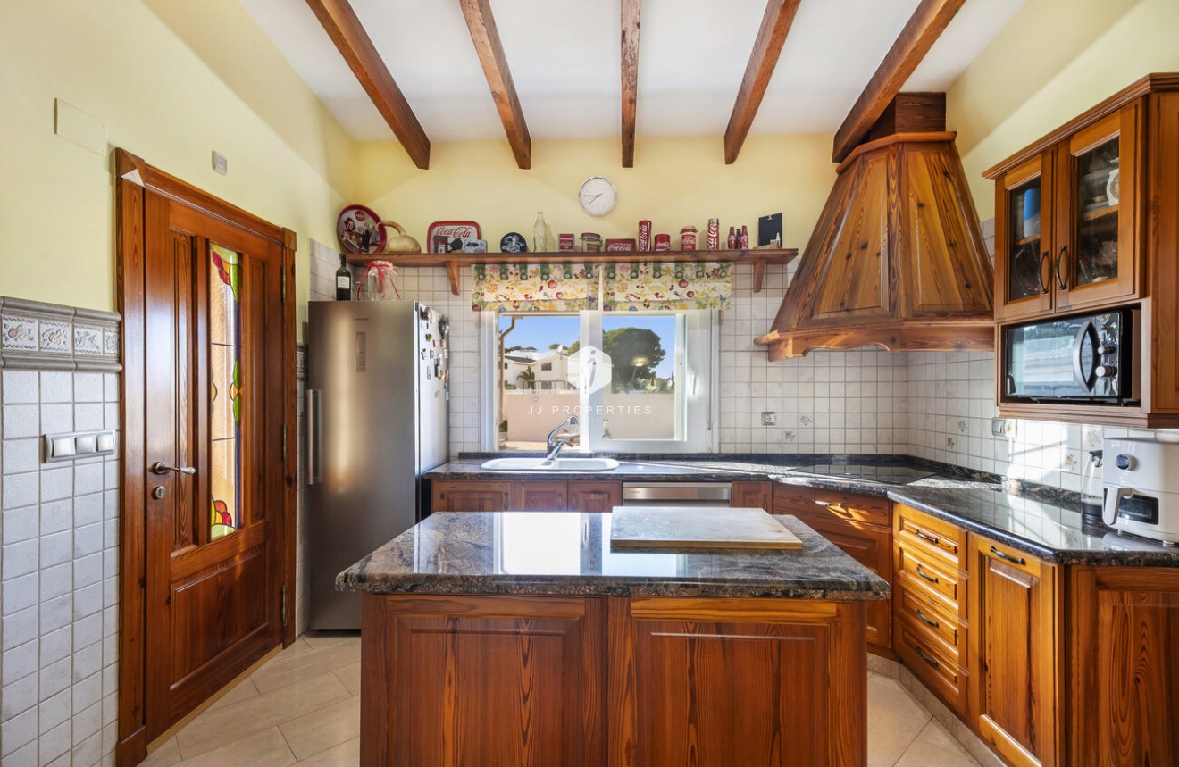 Resale - Villa -
Torrevieja - Costa Blanca