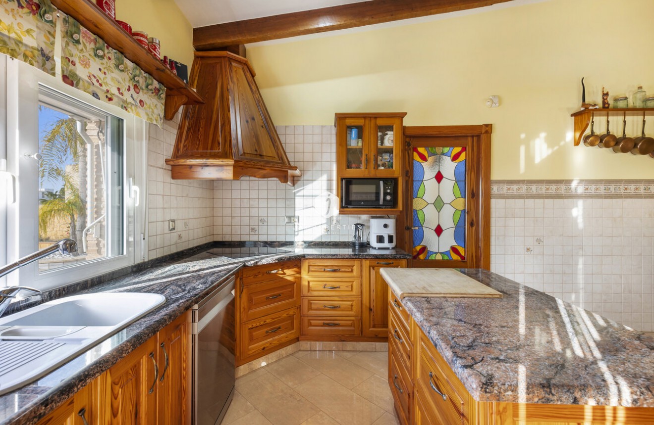 Resale - Villa -
Torrevieja - Costa Blanca