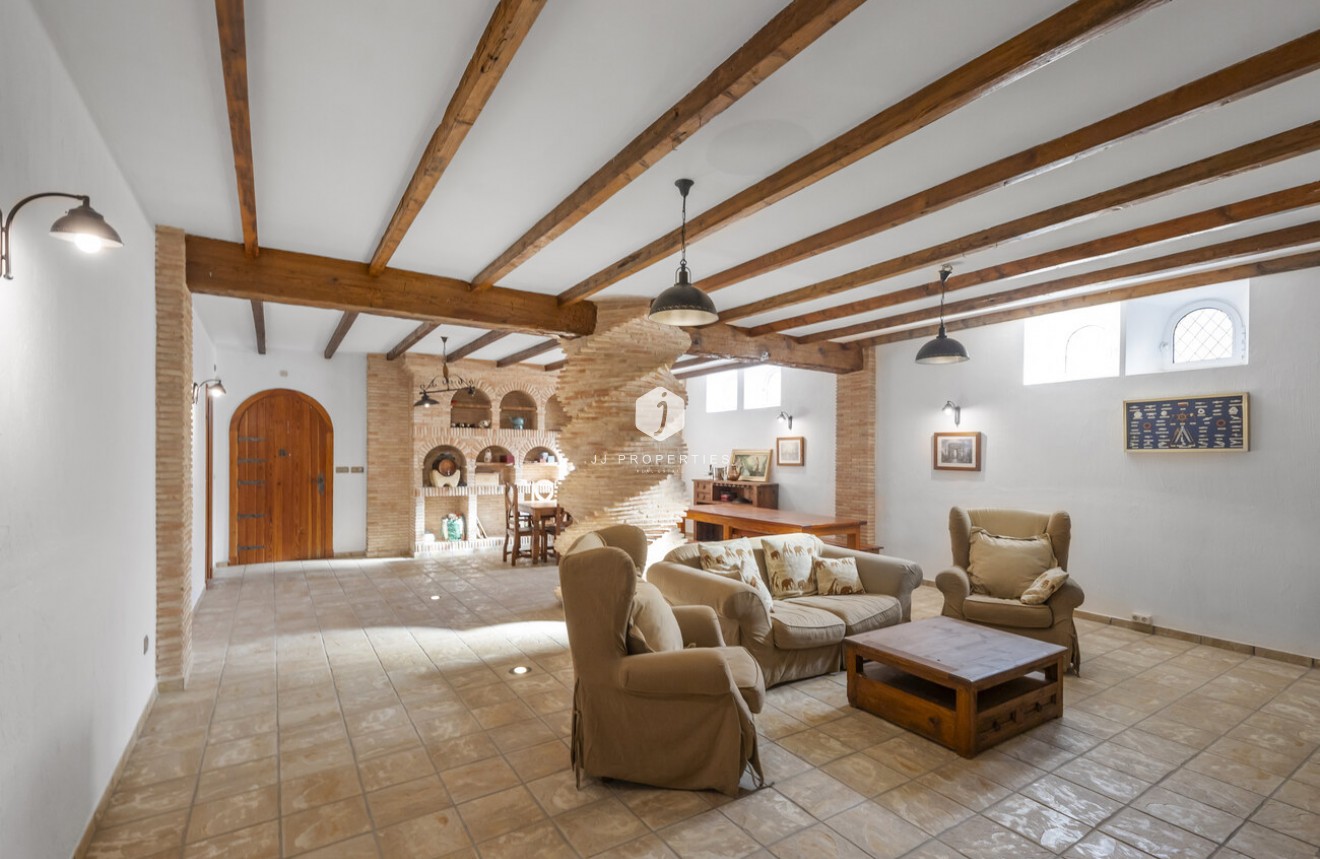 Resale - Villa -
Torrevieja - Costa Blanca