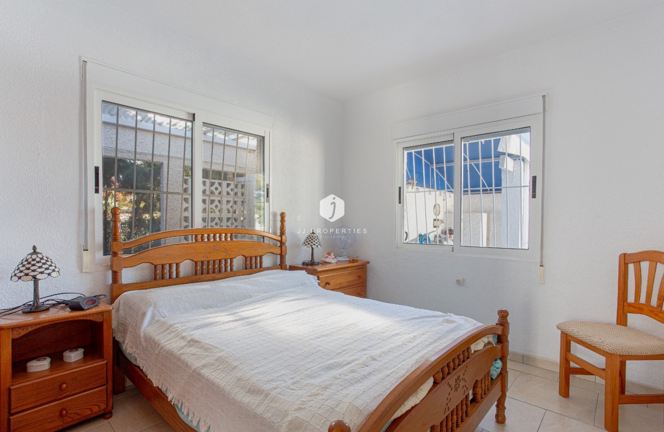 Aus zweiter Hand - Villa -
Torrevieja - Costa Blanca