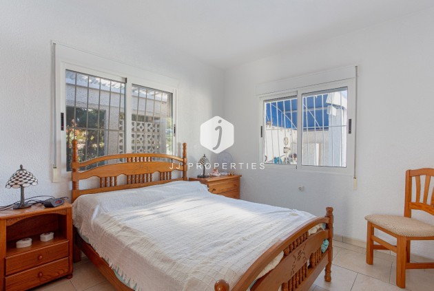 Aus zweiter Hand - Villa -
Torrevieja - Costa Blanca