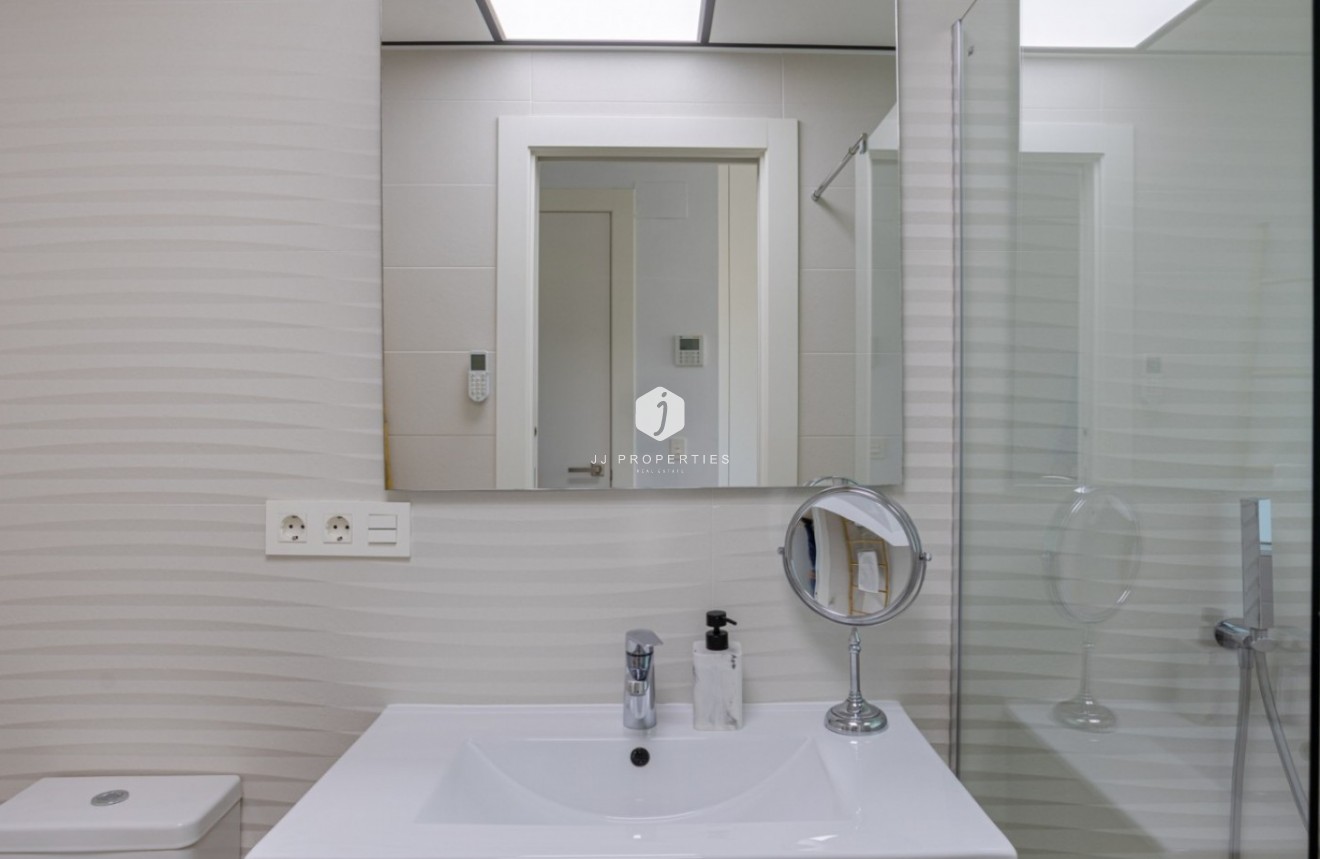 Resale - Chalet -
Benijofar - Costa Blanca