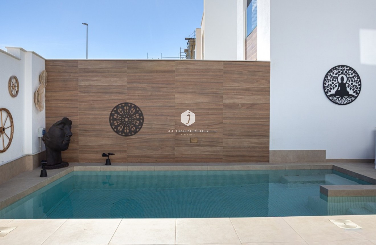 Resale - Chalet -
Benijofar - Costa Blanca