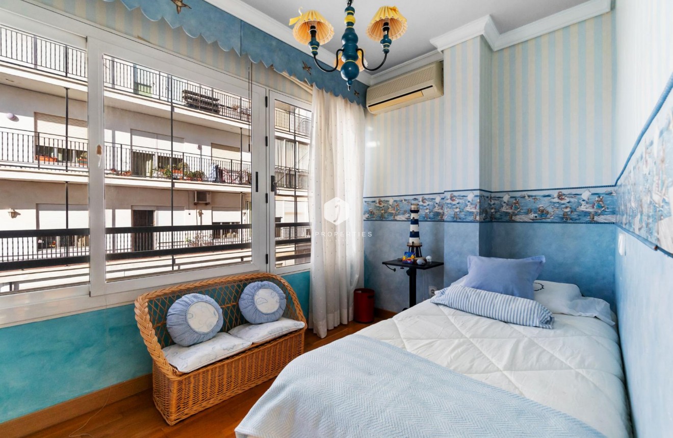 Resale - Apartment / flat -
Torrevieja - Costa Blanca