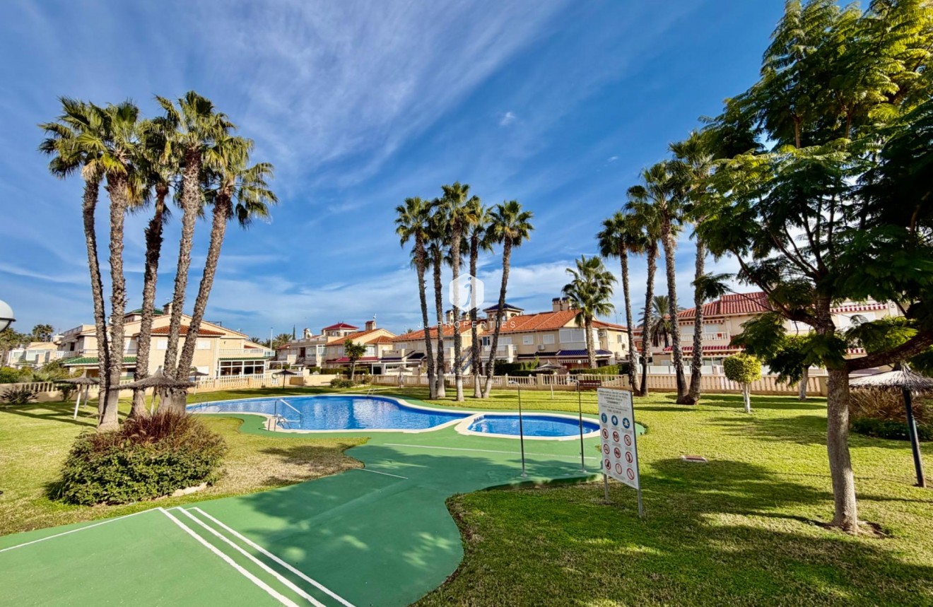 Resale - Apartment / flat -
Orihuela Costa - Playa Flamenca Norte
