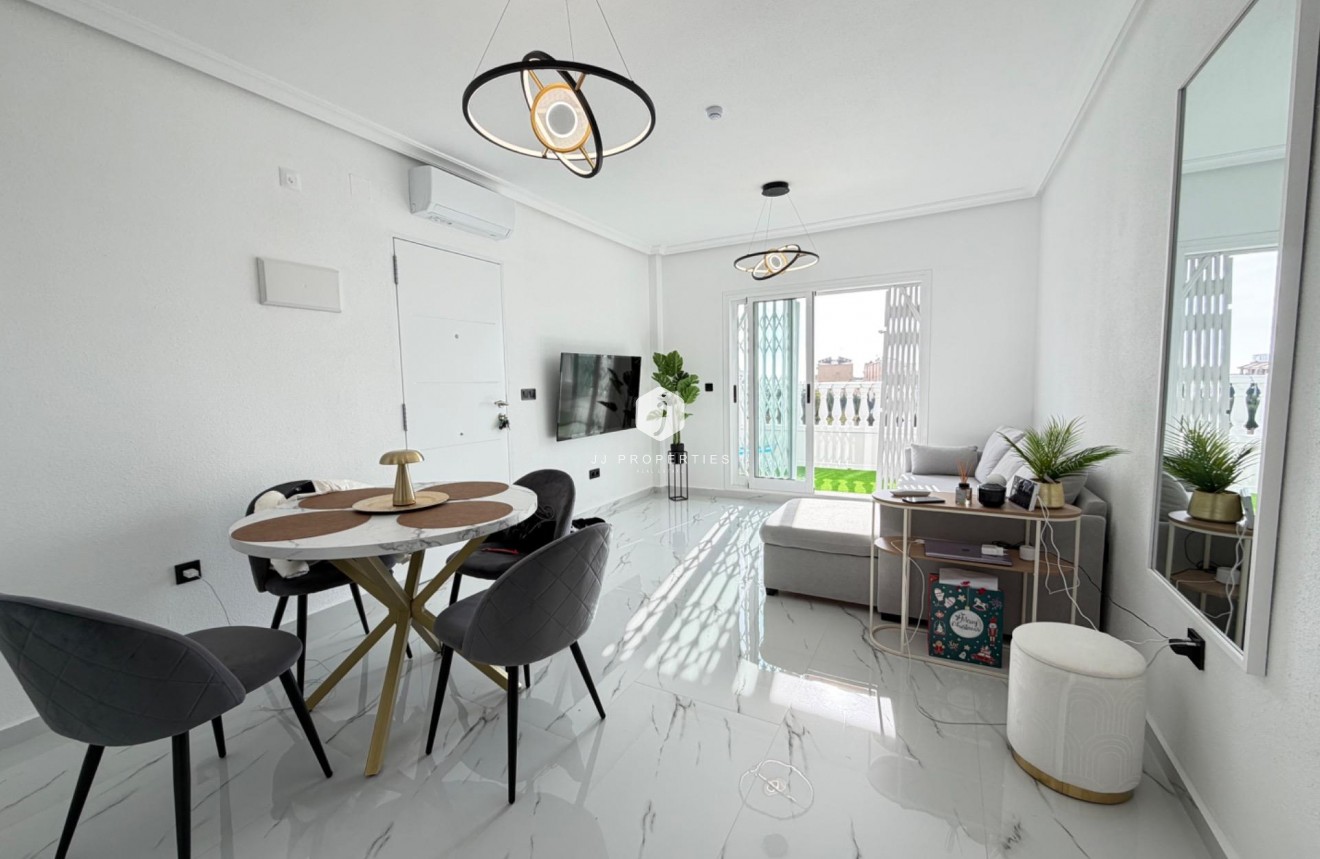 Resale - Apartment / flat -
Orihuela Costa - Playa Flamenca Norte