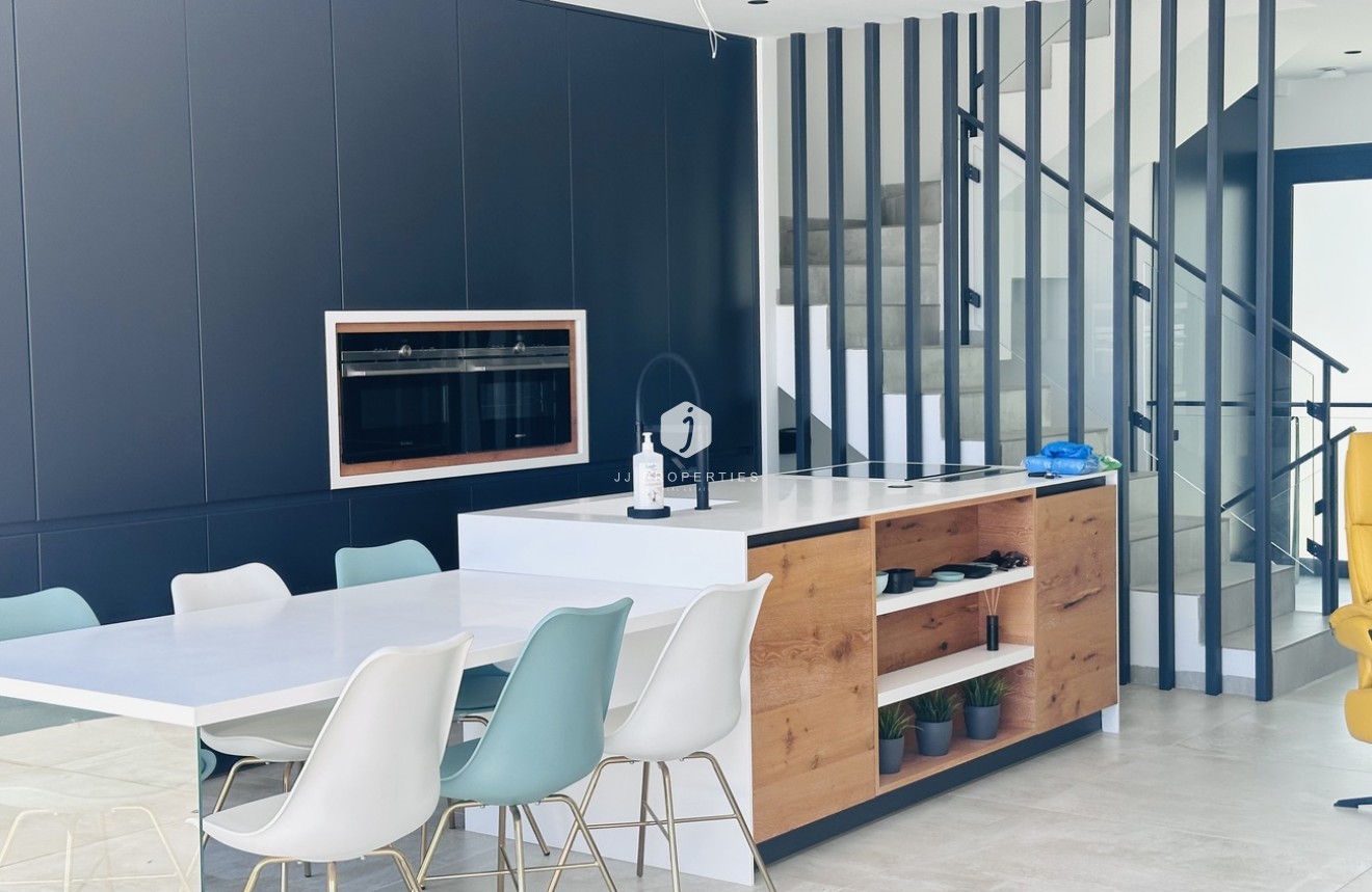 Resale - Villa -
Rojales Hills - Costa Blanca