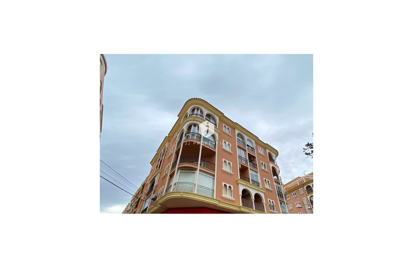 Resale - Apartment / flat -
Torrevieja - Costa Blanca