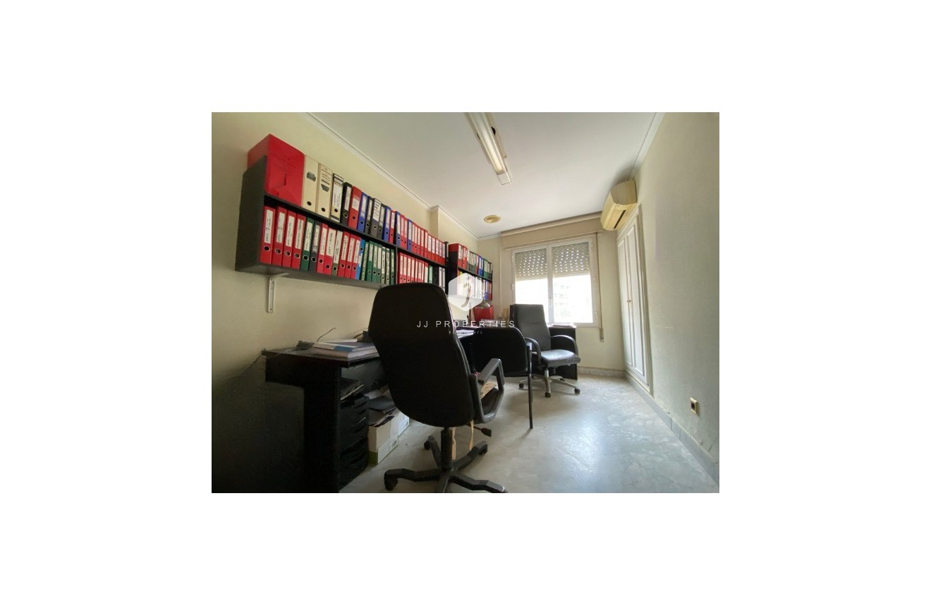 Resale - Apartment / flat -
Torrevieja - Costa Blanca